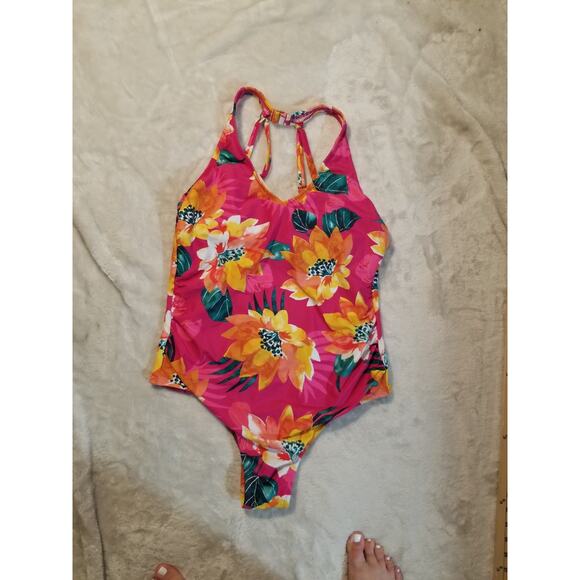Kona Sol Women's 16W Plus Pink Tropical One-Piece Swimsuit NEW - Picture 1 of 8